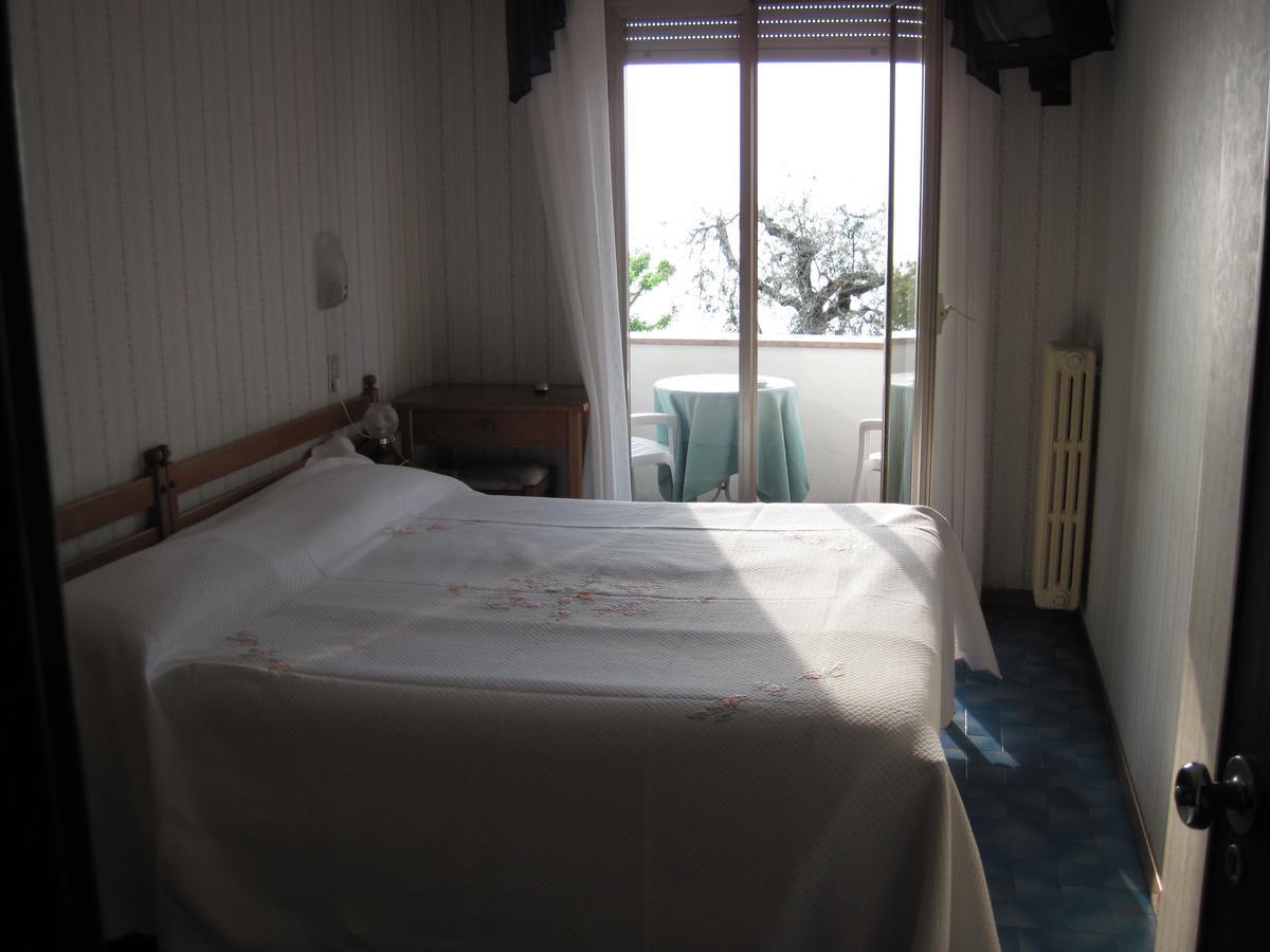 Piccolo Hotel Direkt Am See 브렌조네 술 가르다 외부 사진