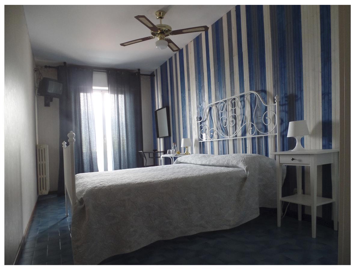 Piccolo Hotel Direkt Am See 브렌조네 술 가르다 외부 사진