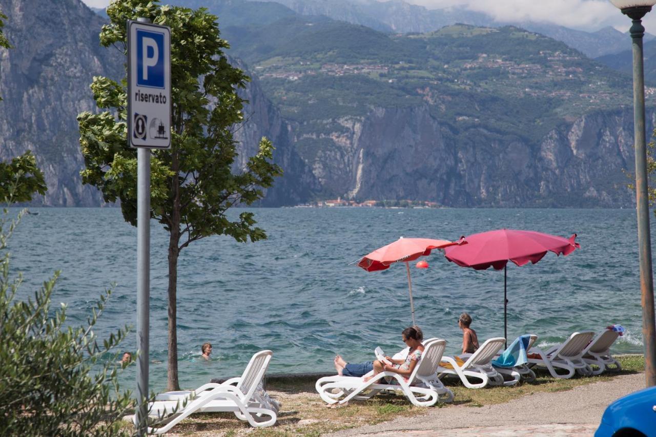 Piccolo Hotel Direkt Am See 브렌조네 술 가르다 외부 사진